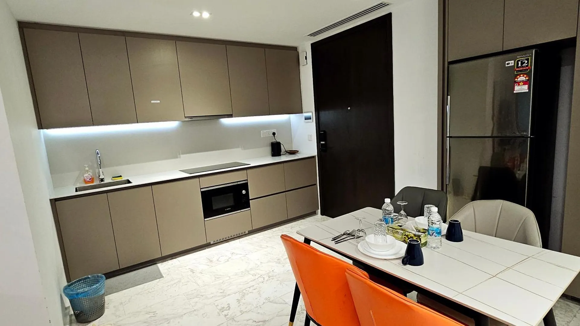 Crystal Service Suite At Eaton Klcc Κουάλα Λουμπούρ Διαμέρισμα