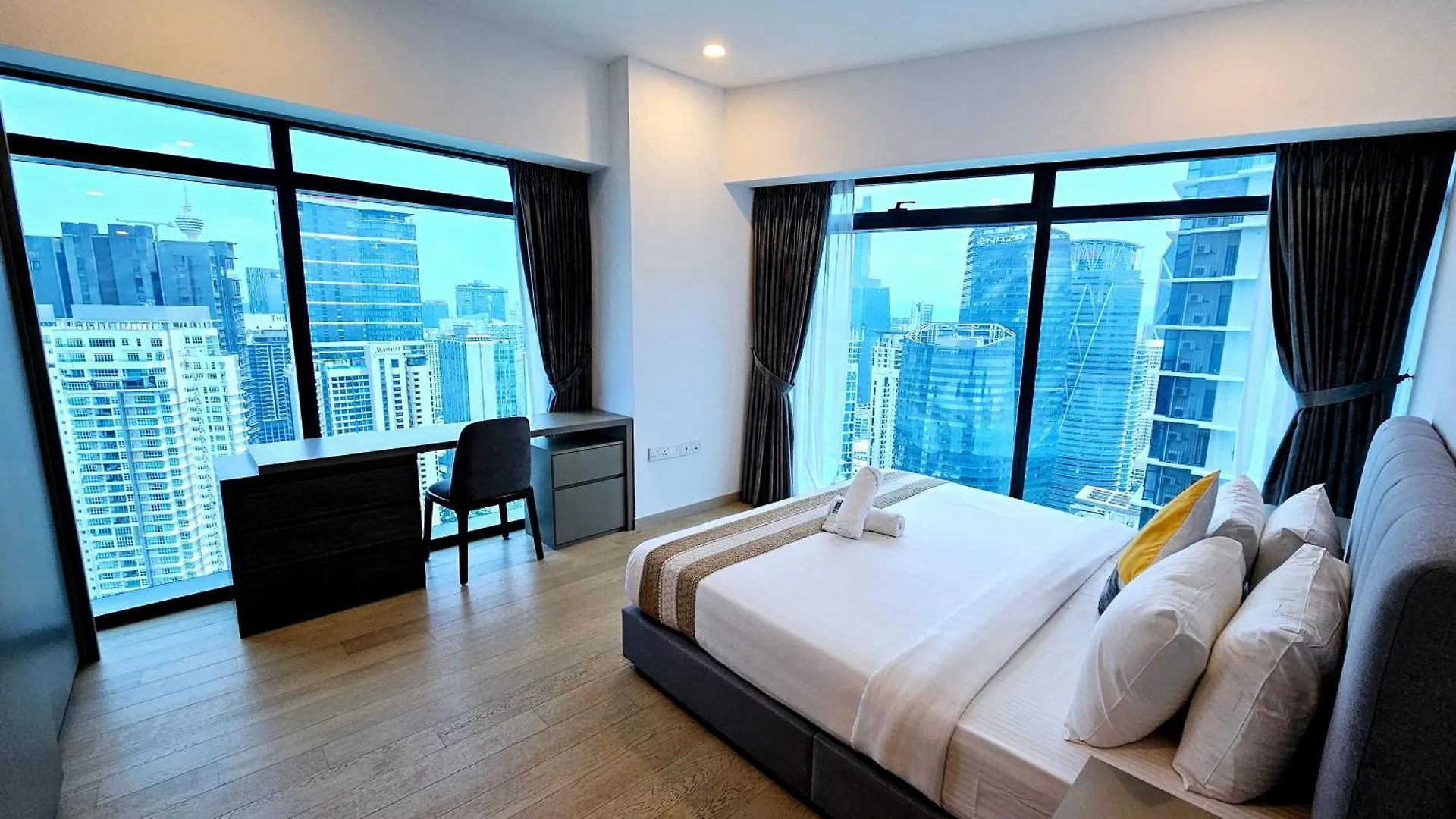 Crystal Service Suite At Eaton Klcc Κουάλα Λουμπούρ