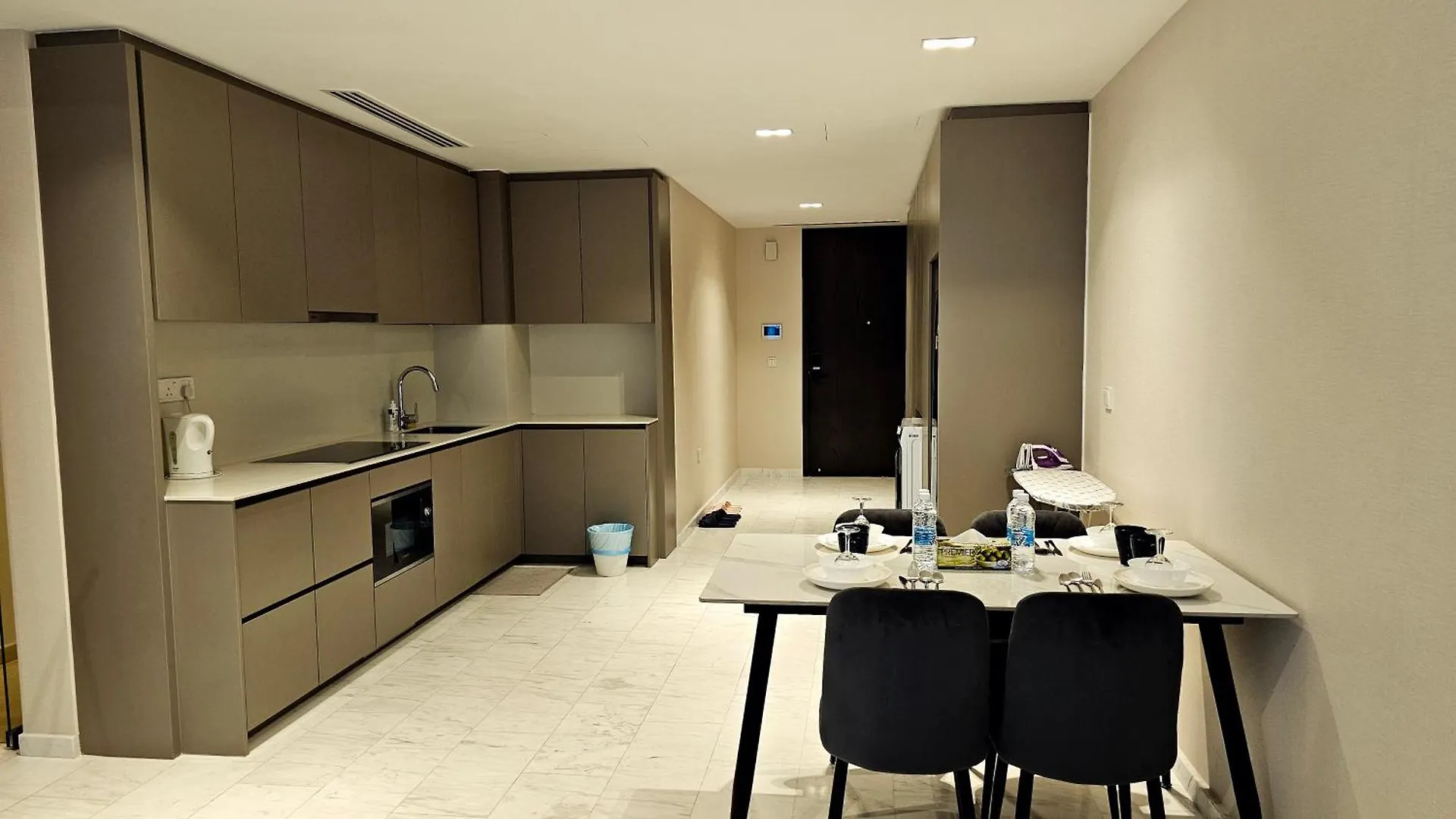 Crystal Service Suite At Eaton Klcc 쿠알라룸푸르 아파트