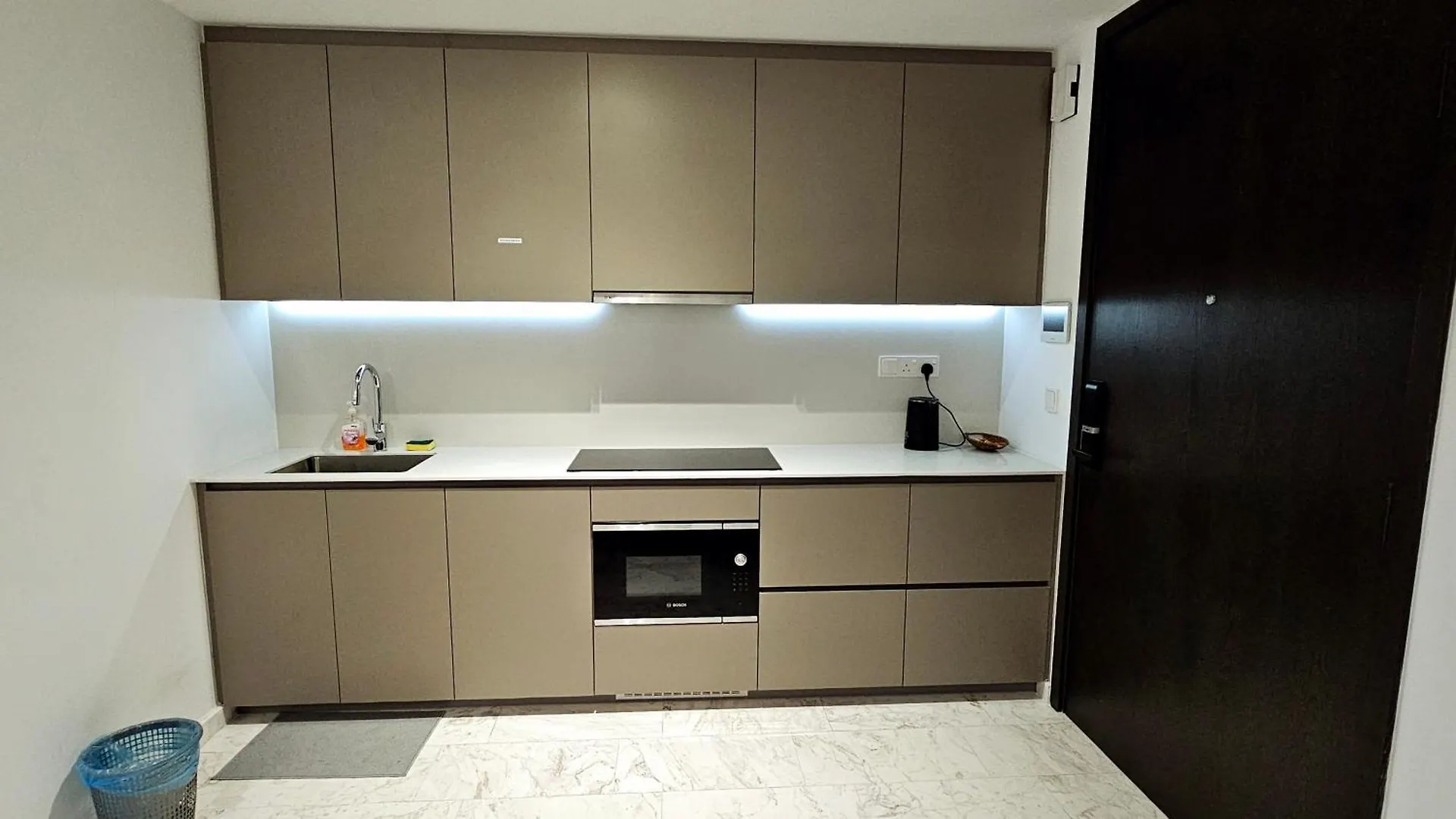 Crystal Service Suite At Eaton Klcc 쿠알라룸푸르 0*,
