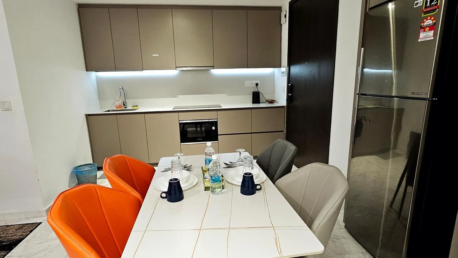Crystal Service Suite At Eaton Klcc 쿠알라룸푸르 아파트