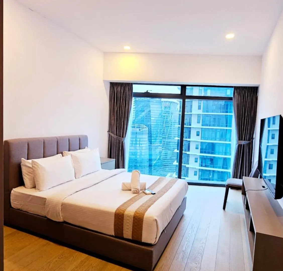 Crystal Service Suite At Eaton Klcc 쿠알라룸푸르